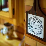 Charming - Big Garden, Bbq & Free Bikes Počitniška hiša