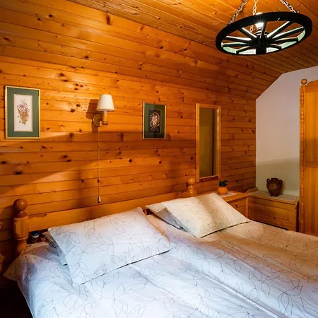 Charming - Big Garden, Bbq & Free Bikes *