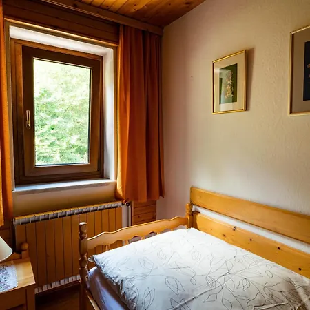 Charming Bled Home - Big Garden, Bbq & Free Bikes בית נופש