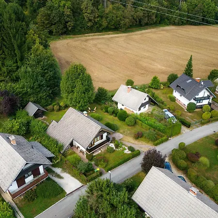 Holiday home Charming Getaway - Big Garden, Bbq & Bikes *