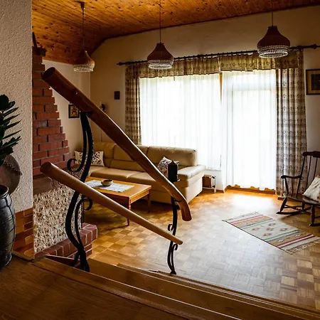 Charming Bled Home - Big Garden, Bbq & Free Bikes בלד