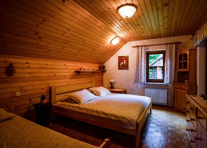 Vakantiehuis Charming - Big Garden, Bbq&free Bikes Bled