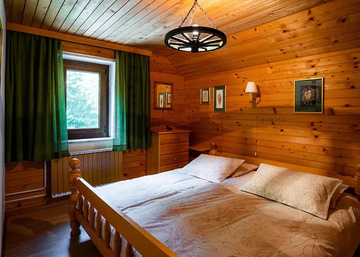 Vakantiehuis Charming - Big Garden, Bbq&free Bikes Bled